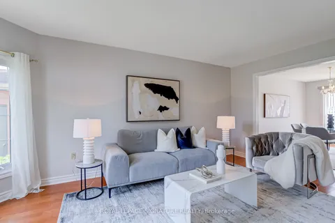 376 Traviss Drive, ON L3Y 7J6