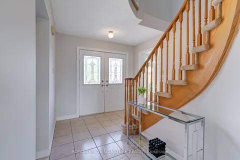 376 Traviss Drive, ON L3Y 7J6