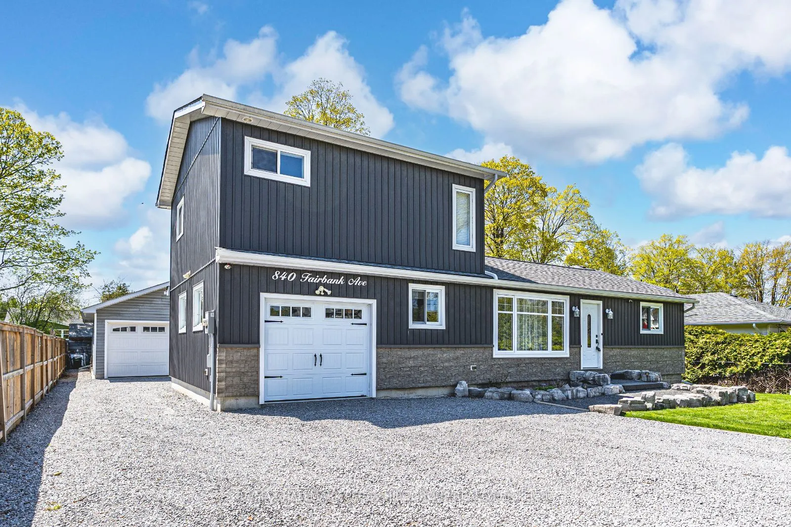 840 Fairbank Avenue, ON L0E 1S0