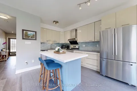 34 Hubner Drive, ON L4E 4W7