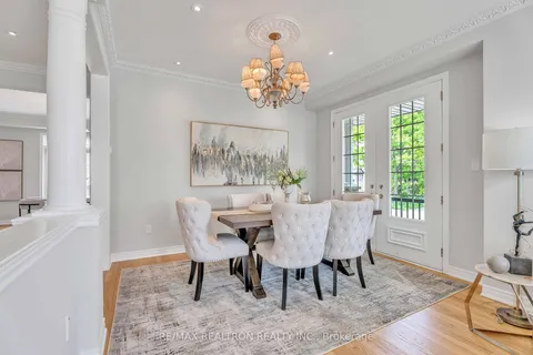18 Augustine Avenue, ON L4E 4X6