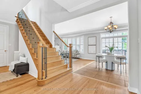 18 Augustine Avenue, ON L4E 4X6
