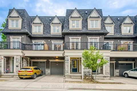 8 Deep River Lane, ON L4C 5S4