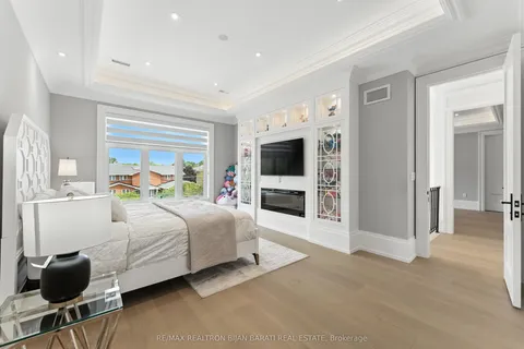 95 May Avenue, ON L4C 3S7