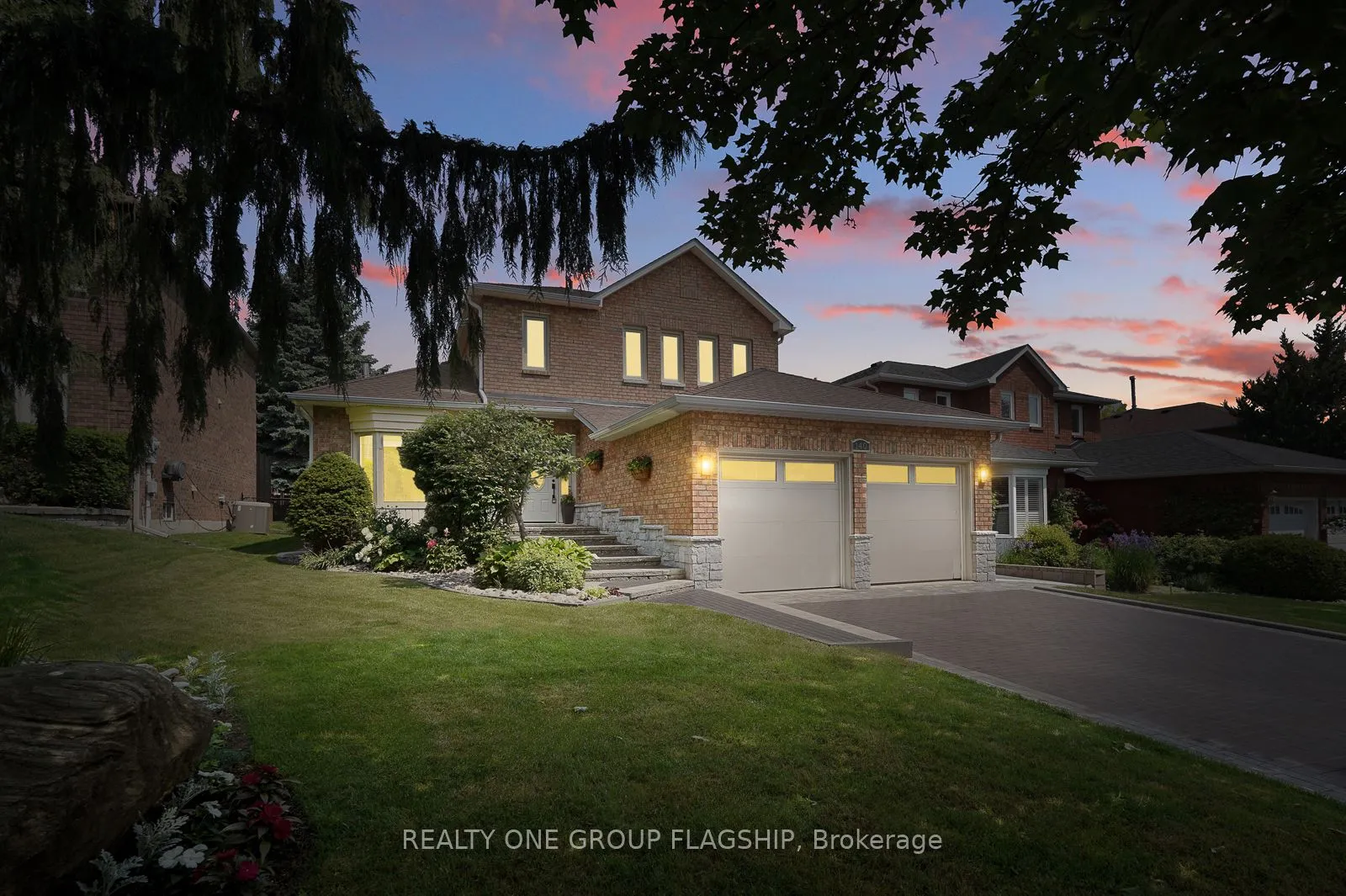 140 Heathwood Heights Drive, ON L4G 4W2