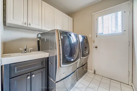 14 Julia Street, ON L3T 4R9