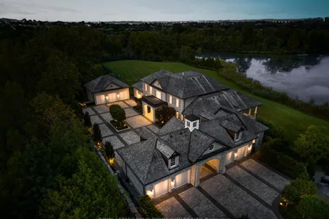 130 St. John's Side Road, ON L4G 0M6