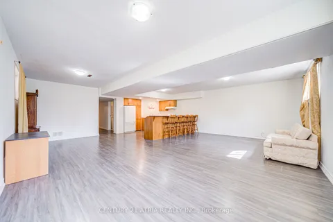 113 Oak Avenue, ON L4C 6R6