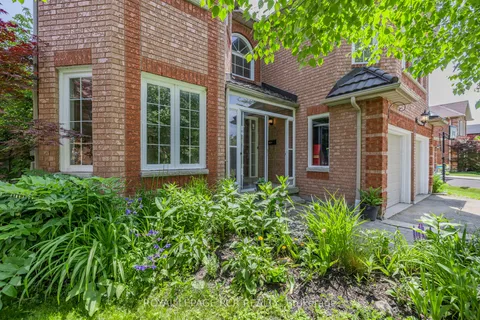 11 Litner Crescent, ON L4P 3V1