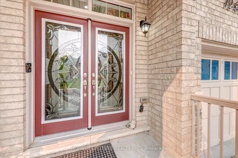 12 Ryler Way, ON L3S 0E7
