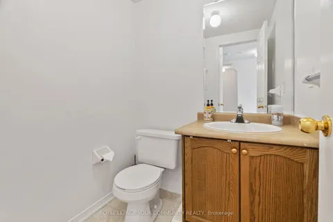 104 Prince Charles Way, ON L6C 0B5