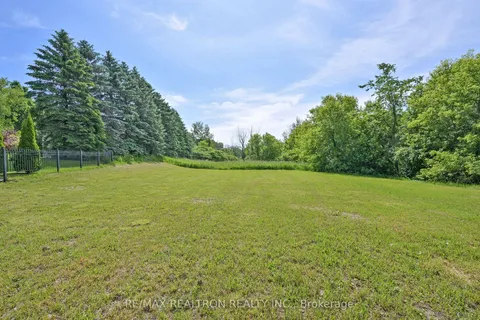 29 Country Heights Drive, ON L4E 3M8