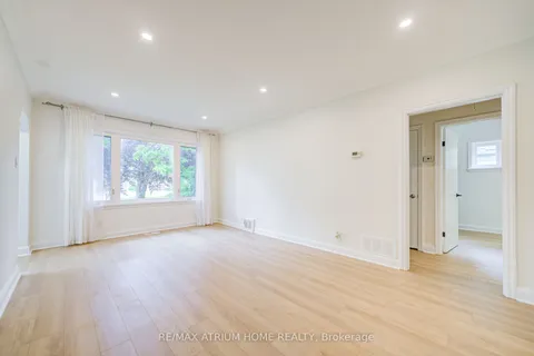 45 Woodward Avenue, ON L3T 1E6