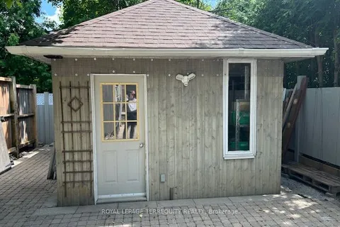 8 Lincoln Green Drive, ON L3P 1R5