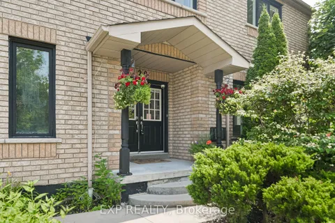 29 Batson Drive, ON L4G 7G8