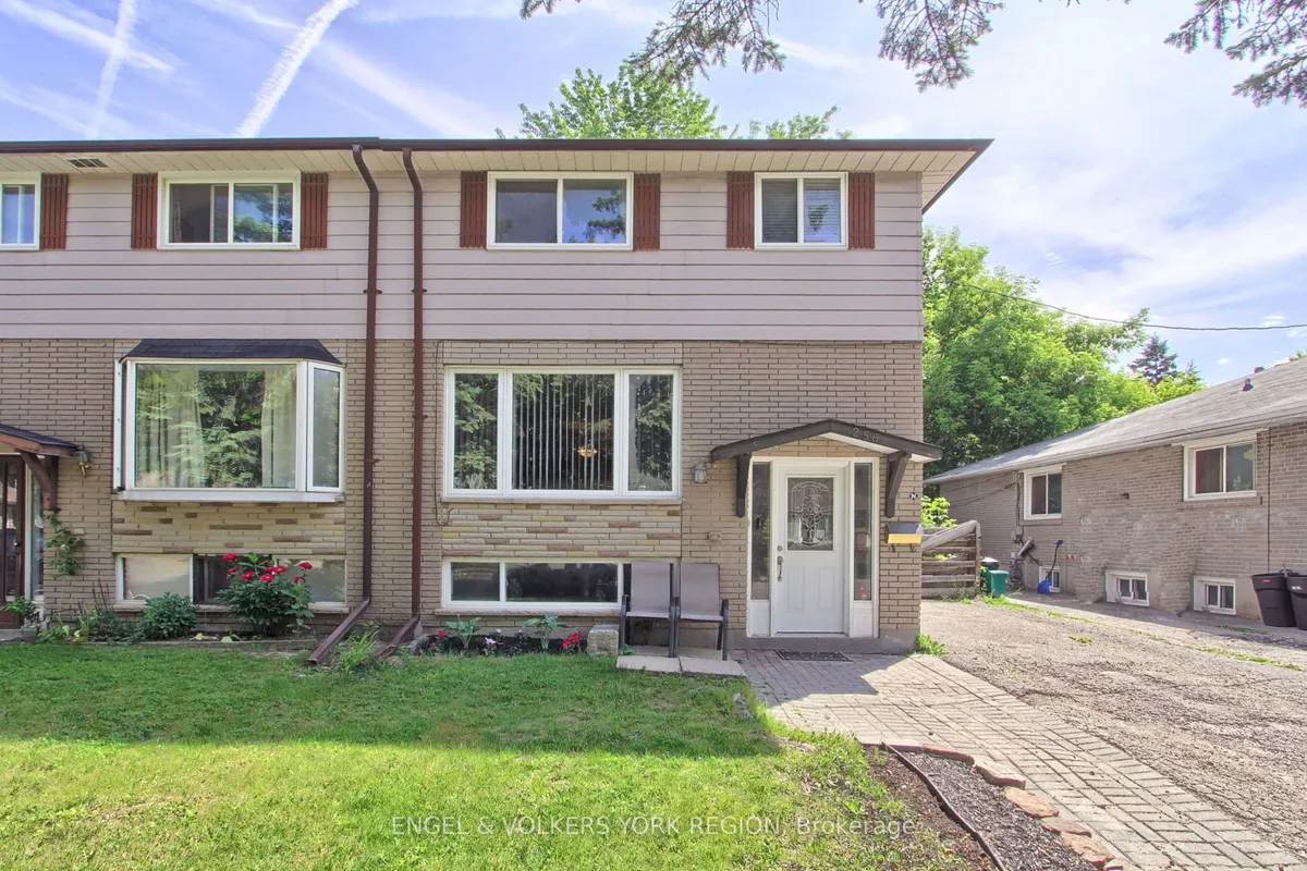 256 Penn Avenue, ON L3Y 2S6