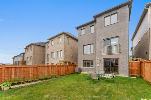 106 Kennedy Boulevard, ON L9R 0V9