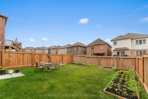 106 Kennedy Boulevard, ON L9R 0V9