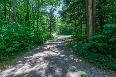 2 Trillium Trail, ON L0M 1J0