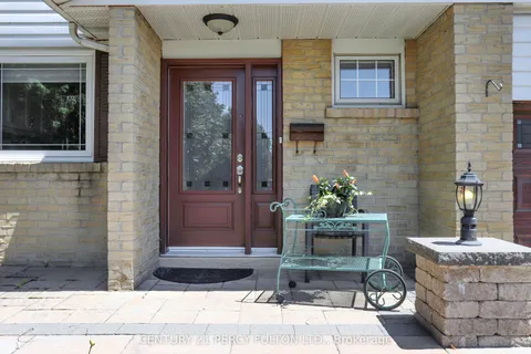 158 Holm Crescent, ON L3T 5J3