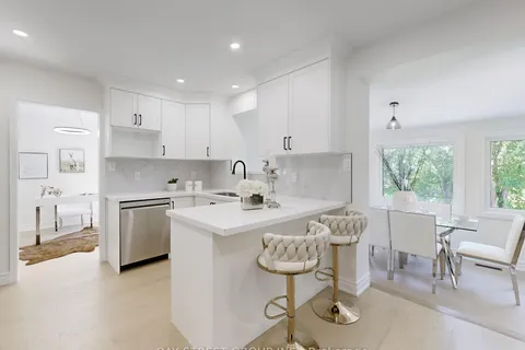 164 Norman Drive, ON L7B 1J5