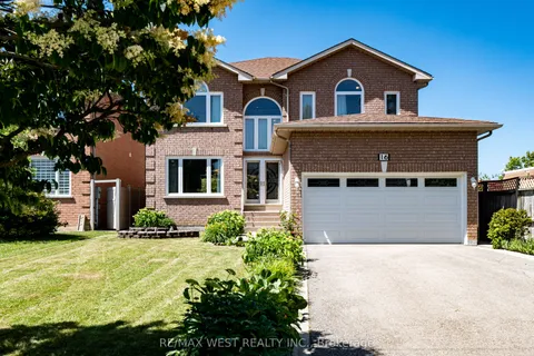 16 Oak Avenue, ON L4C 6R7