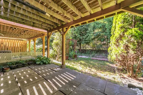 541 Bondi Avenue, ON L3Y 8R5