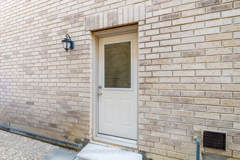 57 Ferragine Crescent, ON L3Z 4K2