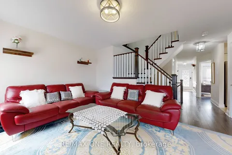 7 Laurendale Avenue, ON L4P 4A8