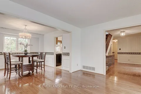 99 Burndean Court, ON L4C 9W5