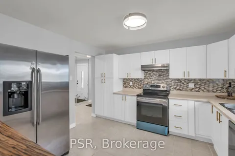694 Beman Drive, ON L3Y 4Z2