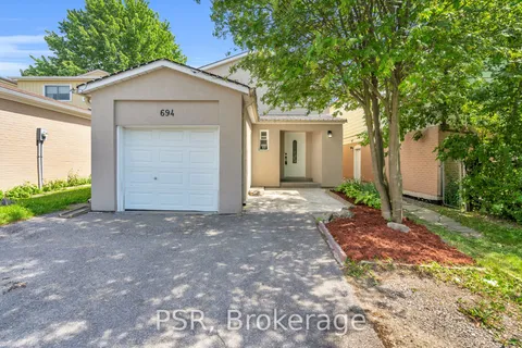 694 Beman Drive, ON L3Y 4Z2