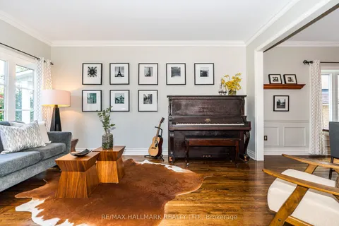 111 Oak Avenue, ON L4C 6R6