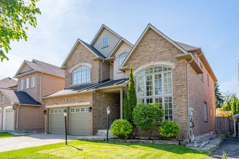 85 Lagani Avenue, ON L4B 3C6