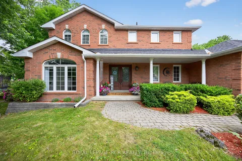 2 Dungey Crescent, ON L9R 1X5