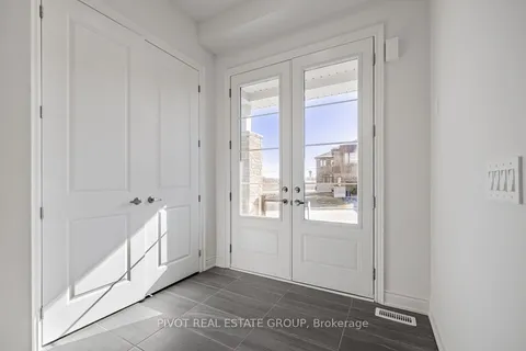 16 Rowe Street, ON L3Z 4M9