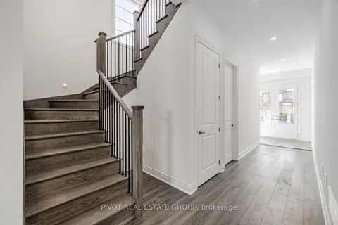 16 Rowe Street, ON L3Z 4M9