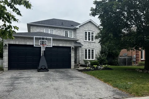 46 Oak Street, ON L9R 1M9