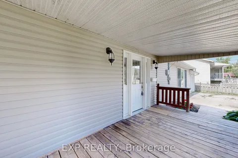 272 Mcmillan Drive, ON L4P 3C5
