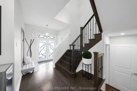 297 Inverness Way, ON L3Z 2A8