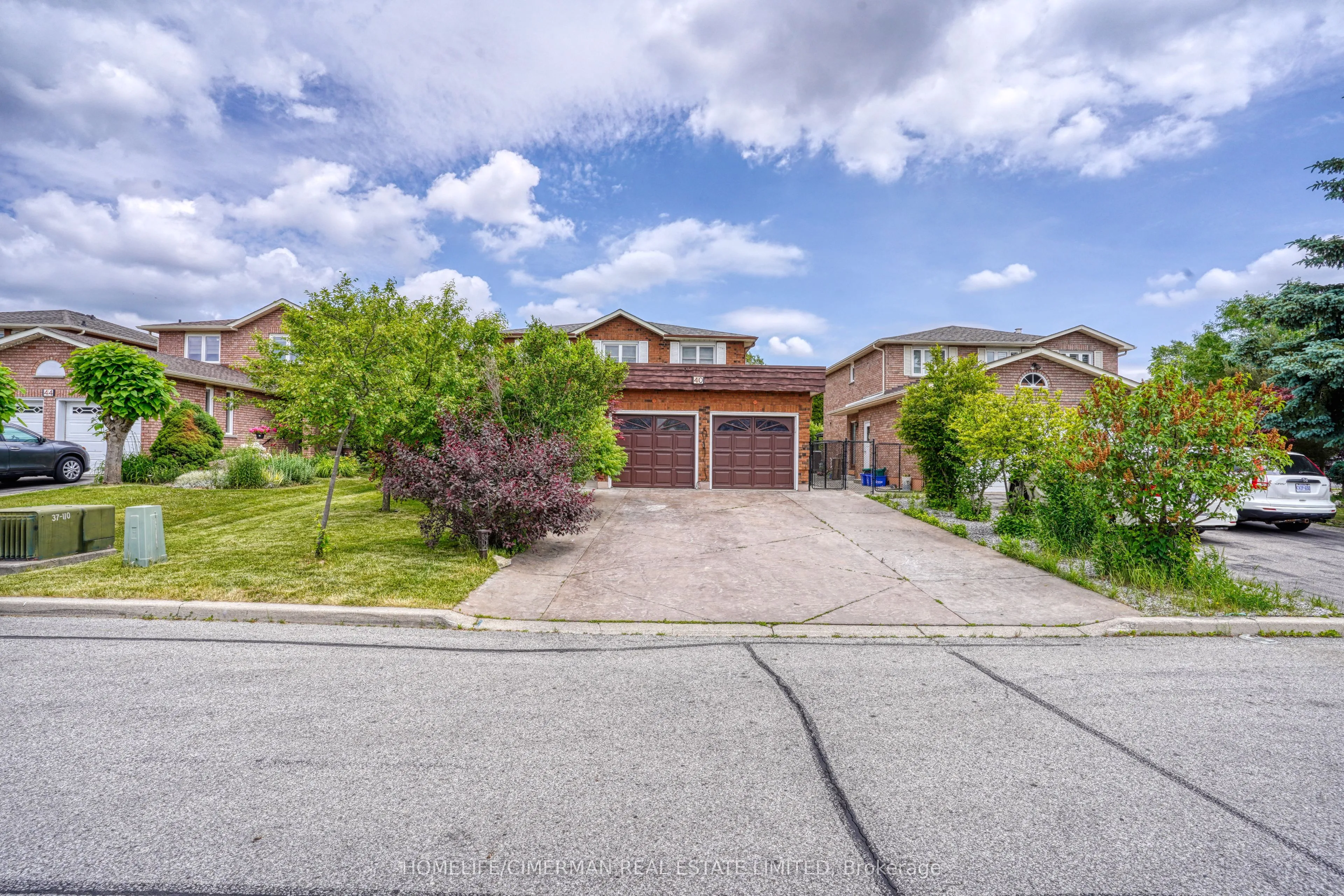 40 Queenston Crescent, ON L4L 4A2
