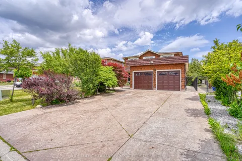 40 Queenston Crescent, ON L4L 4A2