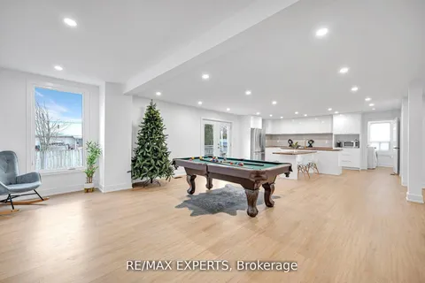 1004 Robinson Street, ON L0L 1C0