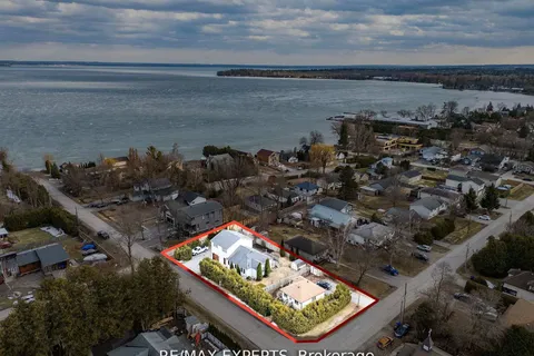 1004 Robinson Street, ON L0L 1C0