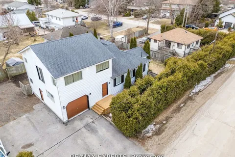 1004 Robinson Street, ON L0L 1C0