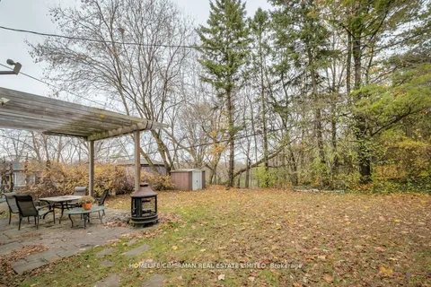 21 Huron Court, ON L4G 2X7