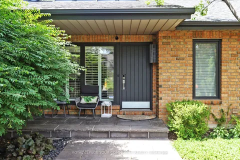 29 Curtis Crescent, ON L7B 1C3