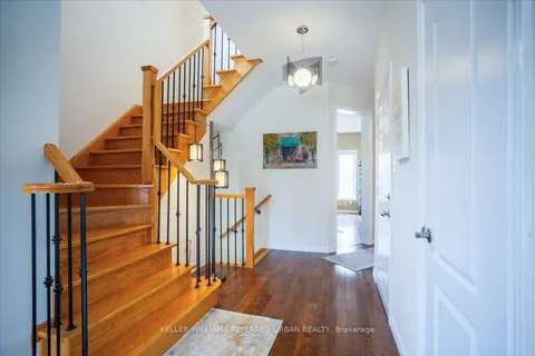 462 Reeves Way Boulevard, ON L4A 0H2