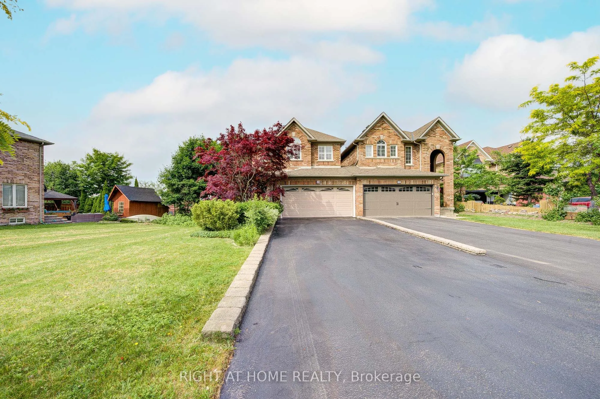 28 Lorridge Street, ON L4E 3W4