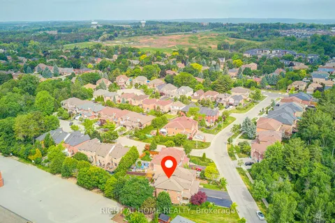 28 Lorridge Street, ON L4E 3W4